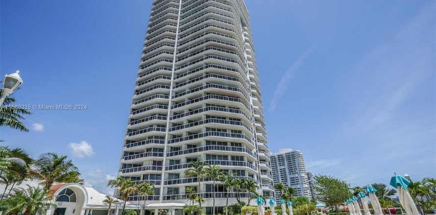 Condo in Aventura, Florida, 3 bedrooms  № 1101504