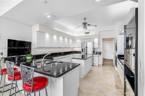 Condo in Aventura, Florida, 3 bedrooms  № 1101504 - photo 19