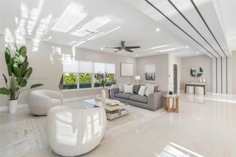 Купить виллу или дом в Майами-Шорс, Флорида 5 спален, 299.89м2, № 1101473 - фото 5