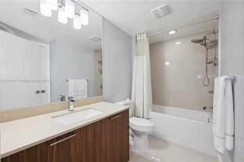 Condominio en venta en Doral, Florida, 3 dormitorios, 123.84 m2 № 1095838 - foto 19