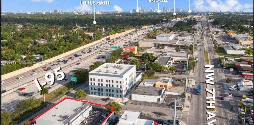 Commercial property in Miami, Florida № 1230893