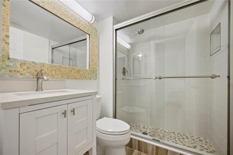 Condominio en venta en Jensen Beach, Florida, 2 dormitorios, 95.04 m2 № 807396 - foto 17