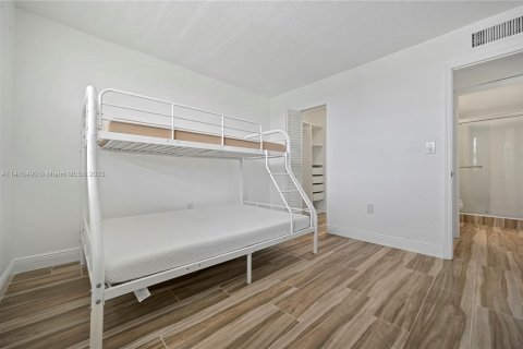 Condominio en venta en Jensen Beach, Florida, 2 dormitorios, 95.04 m2 № 807396 - foto 16