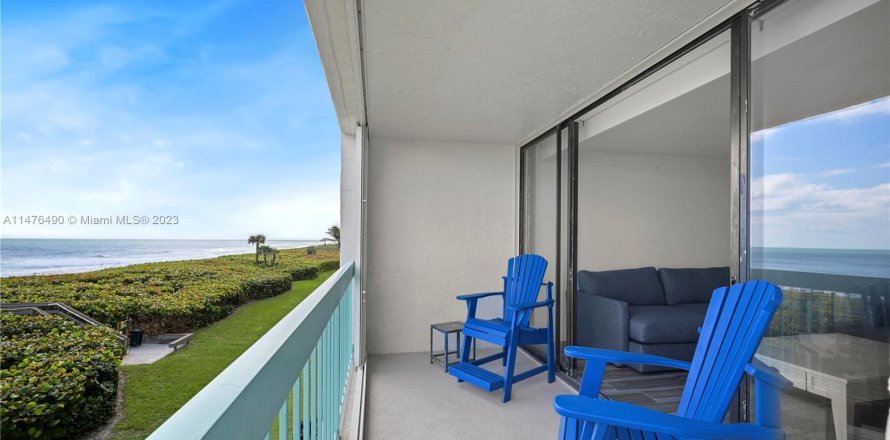 Condominio en Jensen Beach, Florida, 2 dormitorios  № 807396