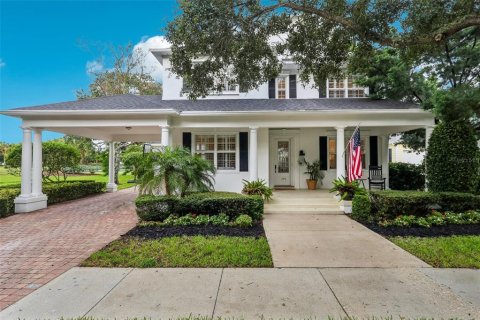 House in Jupiter, Florida 5 bedrooms, 324.69 sq.m. № 1315247 - photo 1