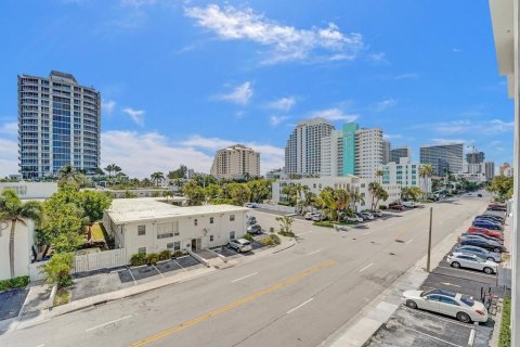 Condo in Fort Lauderdale, Florida, 2 bedrooms  № 1224627 - photo 12