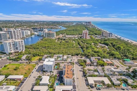 Condo in Fort Lauderdale, Florida, 2 bedrooms  № 1224627 - photo 22