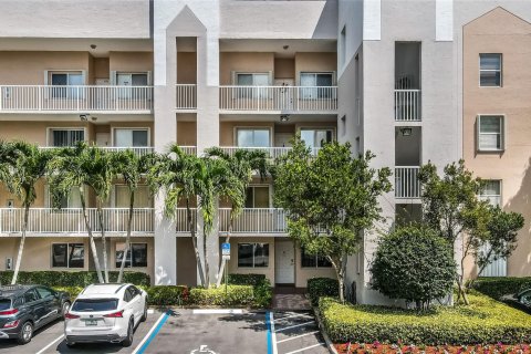 Condo in Sunrise, Florida, 2 bedrooms  № 1224628 - photo 2