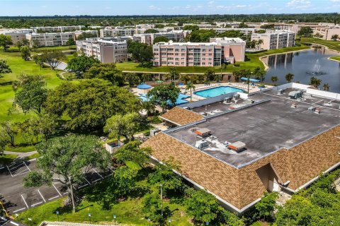 Condo in Sunrise, Florida, 2 bedrooms  № 1224628 - photo 5