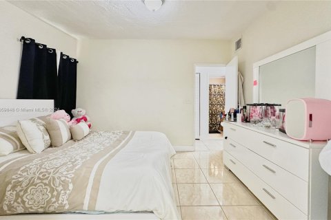 Villa ou maison à vendre à Miami Gardens, Floride: 3 chambres, 112.88 m2 № 1365346 - photo 20