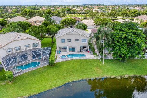 Villa ou maison à vendre à Lake Worth, Floride: 5 chambres, 283.72 m2 № 1362388 - photo 2