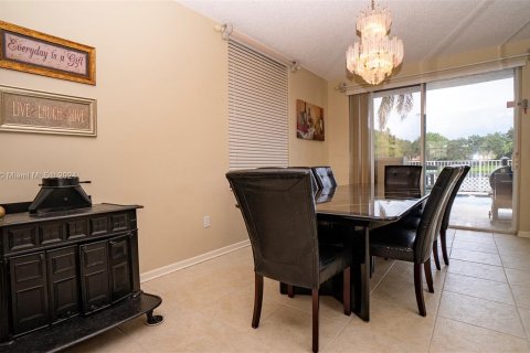 Casa en venta en Lake Worth, Florida, 5 dormitorios, 283.72 m2 № 1362388 - foto 15