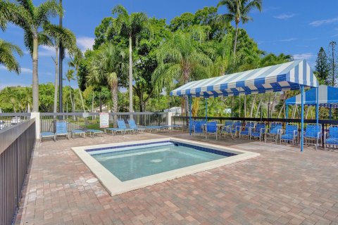 Condominio en venta en Coconut Creek, Florida, 2 dormitorios, 99.59 m2 № 1229291 - foto 16