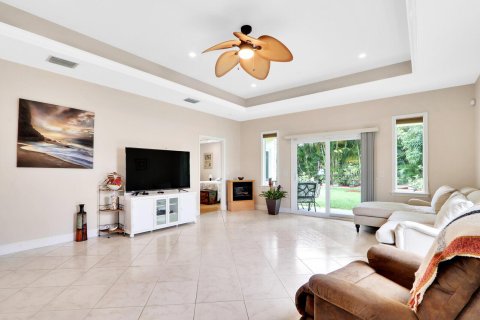 House in Jupiter, Florida 3 bedrooms, 167.41 sq.m. № 1227819 - photo 28