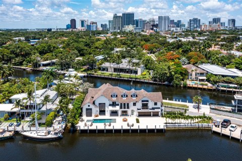 Villa ou maison à vendre à Fort Lauderdale, Floride: 6 chambres, 560.76 m2 № 1177289 - photo 5