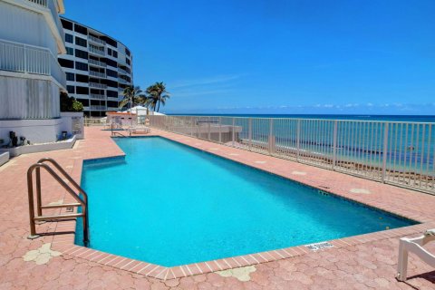 Condominio en venta en South Palm Beach, Florida, 3 dormitorios, 215.25 m2 № 1189929 - foto 2