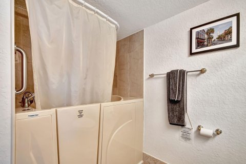 Condo in South Palm Beach, Florida, 3 bedrooms  № 1189929 - photo 8