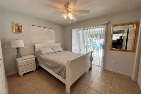 Villa ou maison à vendre à Lehigh Acres, Floride: 3 chambres, 150.87 m2 № 847978 - photo 16