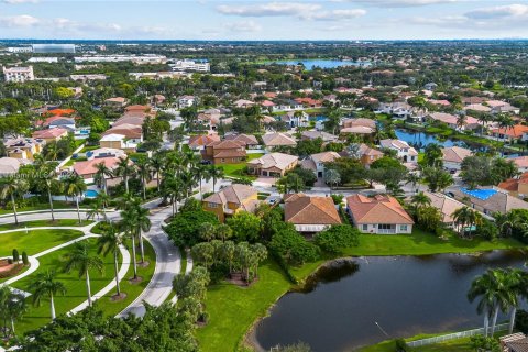 Villa ou maison à vendre à Miramar, Floride: 4 chambres, 255.39 m2 № 1367209 - photo 11