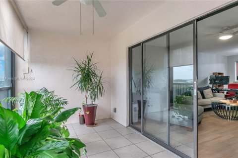 Condominio en venta en Pompano Beach, Florida, 2 dormitorios, 113.53 m2 № 986516 - foto 22