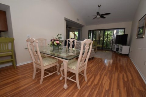 Condo in Sarasota, Florida, 2 bedrooms  № 213812 - photo 3