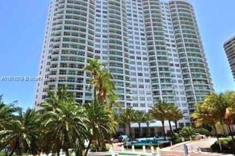 Condominio en venta en Aventura, Florida, 2 dormitorios, 276.85 m2 № 1233292 - foto 1