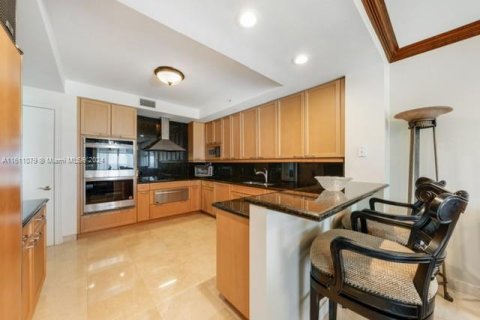 Condo in Aventura, Florida, 2 bedrooms  № 1233292 - photo 17