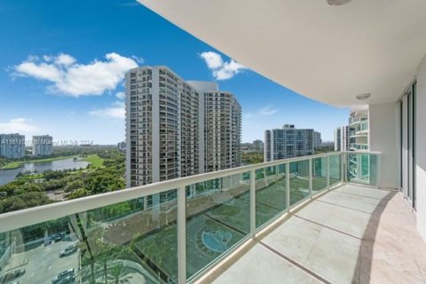 Condominio en venta en Aventura, Florida, 2 dormitorios, 276.85 m2 № 1233292 - foto 30