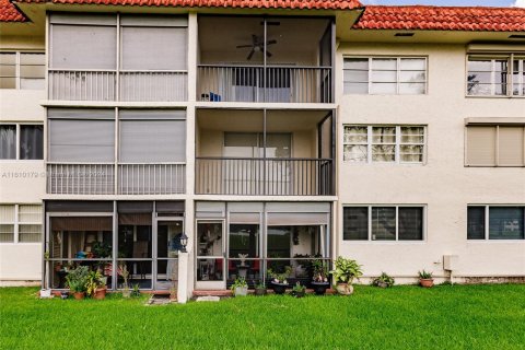 Condominio en venta en Pembroke Pines, Florida, 2 dormitorios, 108.7 m2 № 1232423 - foto 24