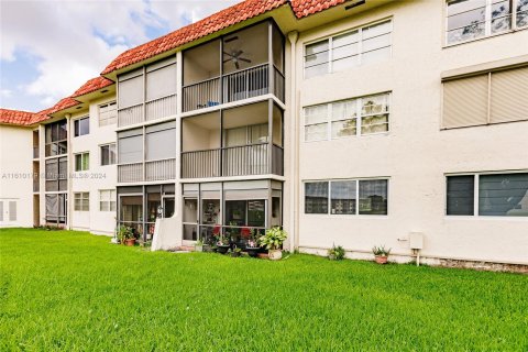 Condominio en venta en Pembroke Pines, Florida, 2 dormitorios, 108.7 m2 № 1232423 - foto 25