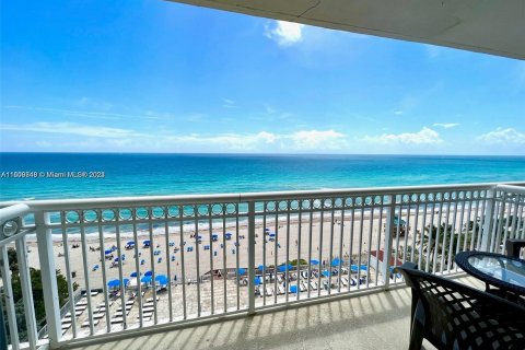 Condominio en venta en Sunny Isles Beach, Florida № 1232369 - foto 4