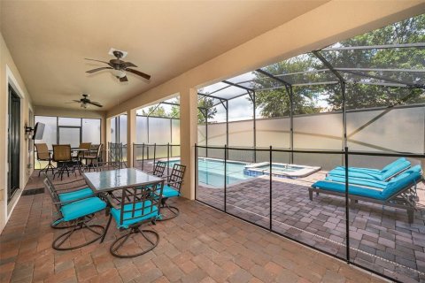 Casa en venta en Davenport, Florida, 8 dormitorios, 363.15 m2 № 1251516 - foto 29