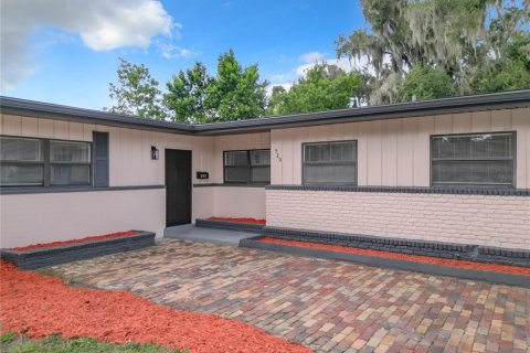 House in Orlando, Florida 3 bedrooms, 140.47 sq.m. № 1399218 - photo 6