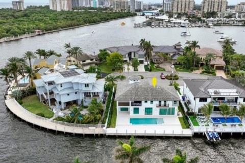 Casa en venta en Fort Lauderdale, Florida, 5 dormitorios, 615.66 m2 № 881009 - foto 3