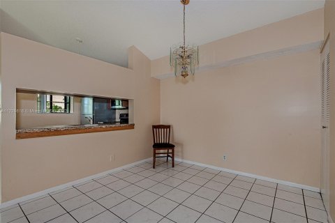 Copropriété à vendre à Oakland Park, Floride: 2 chambres, 107.77 m2 № 13756 - photo 10