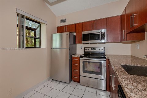 Condominio en venta en Oakland Park, Florida, 2 dormitorios, 107.77 m2 № 13756 - foto 6