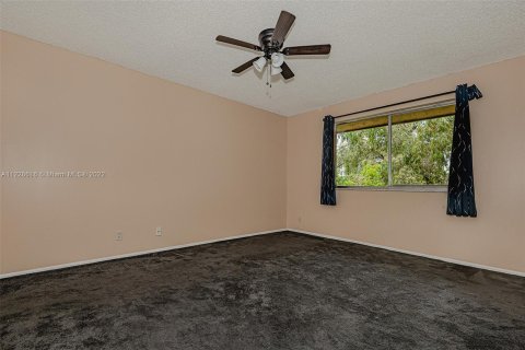 Copropriété à vendre à Oakland Park, Floride: 2 chambres, 107.77 m2 № 13756 - photo 16