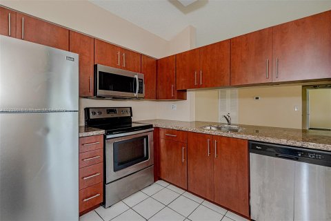 Condominio en venta en Oakland Park, Florida, 2 dormitorios, 107.77 m2 № 13756 - foto 7