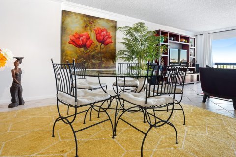 Condo in Fort Lauderdale, Florida, 2 bedrooms  № 996253 - photo 20