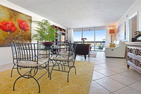 Condo in Fort Lauderdale, Florida, 2 bedrooms  № 996253 - photo 21