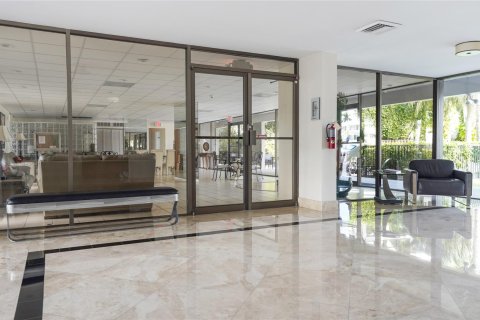 Condo in Fort Lauderdale, Florida, 2 bedrooms  № 996253 - photo 5