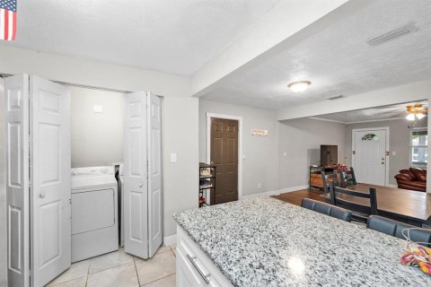 Casa en venta en Tampa, Florida, 3 dormitorios, 101.08 m2 № 1302215 - foto 11