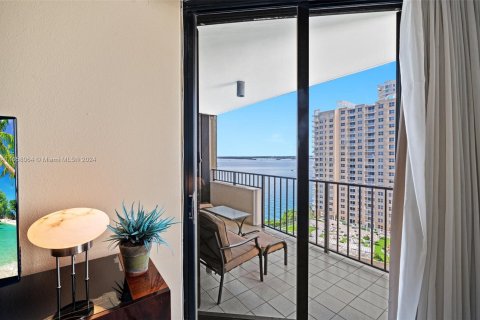 Condominio en venta en Miami, Florida, 2 dormitorios, 112.78 m2 № 1367244 - foto 10