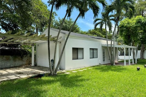 House in Miami, Florida 2 bedrooms, 74.32 sq.m. № 1367280 - photo 24