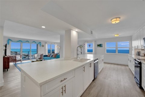 Copropriété à vendre à Hollywood, Floride: 3 chambres, 184.88 m2 № 1367282 - photo 1