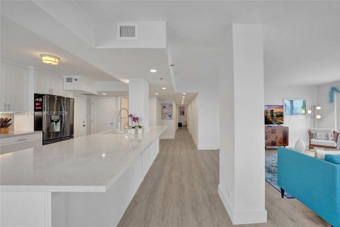 Copropriété à vendre à Hollywood, Floride: 3 chambres, 184.88 m2 № 1367282 - photo 10