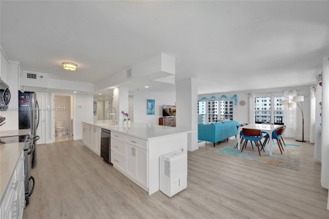 Copropriété à vendre à Hollywood, Floride: 3 chambres, 184.88 m2 № 1367282 - photo 15