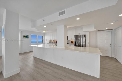 Copropriété à vendre à Hollywood, Floride: 3 chambres, 184.88 m2 № 1367282 - photo 7