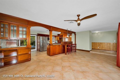 Casa en venta en Oakland Park, Florida, 3 dormitorios, 173.91 m2 № 1080295 - foto 6