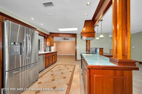 Villa ou maison à vendre à Oakland Park, Floride: 3 chambres, 173.91 m2 № 1080295 - photo 10
